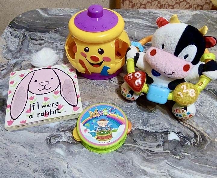 Лот іграшок