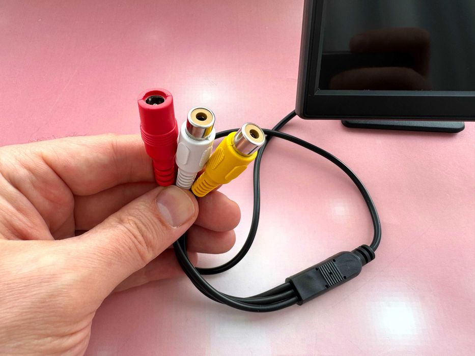 Очень качественный AHD монитор