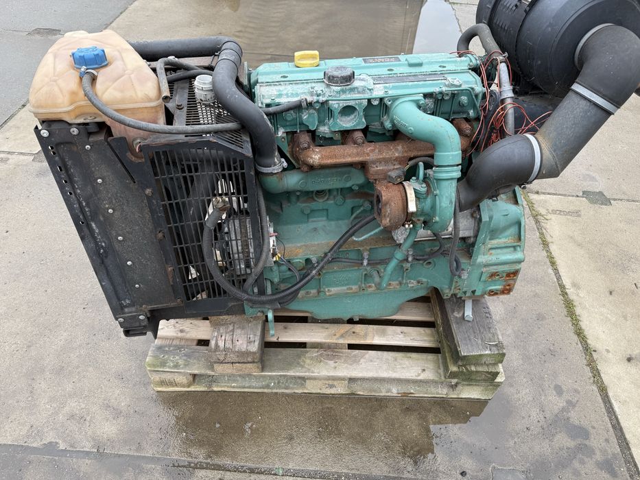 Silnik VOLVO PENTA TD520 GE koparka ładowarka przesiewacz