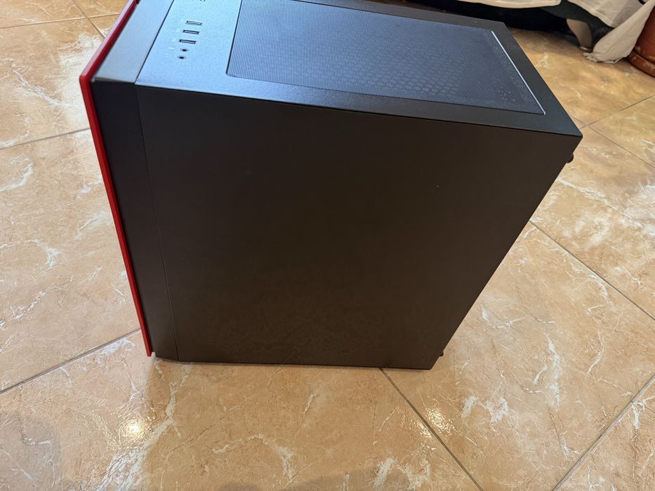 Корпус Xigmatek OMG