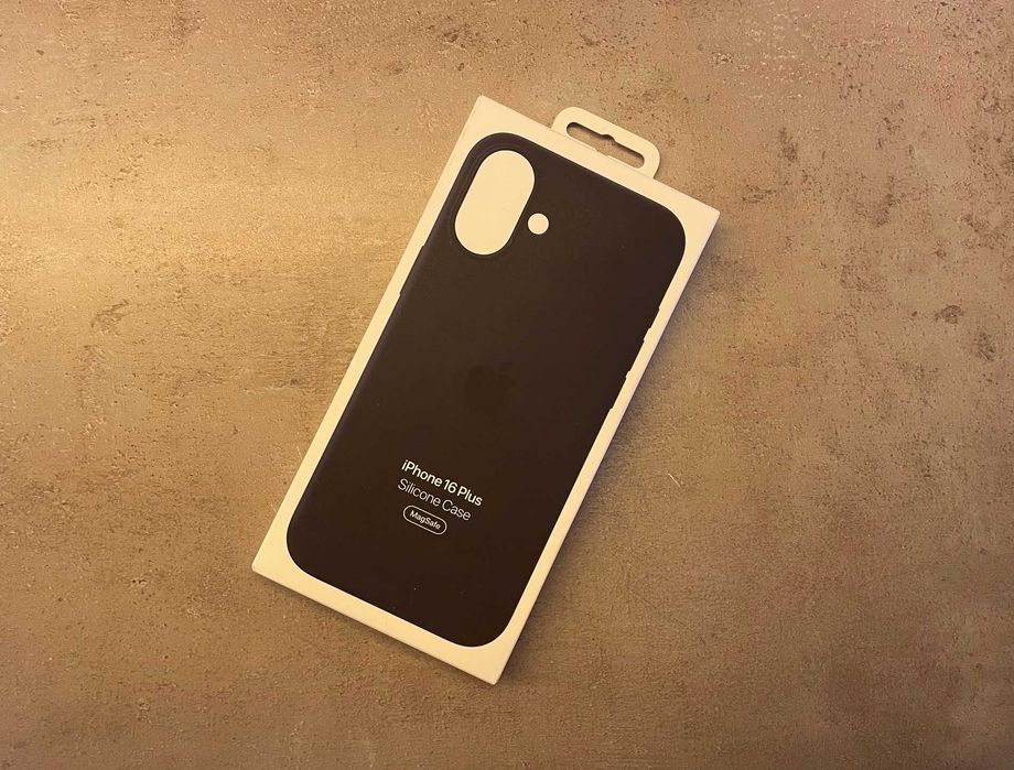 Oryginalny silikonowy case etui plecki do iPhone 16 Plus - czarny NOWY