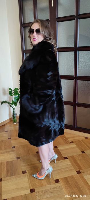 Продам шубу норкову