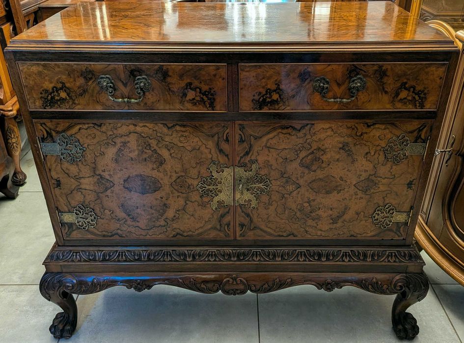 Bardzo piękna komoda na lwich łapach mahoń -sklep Dąbrowa Górnicza