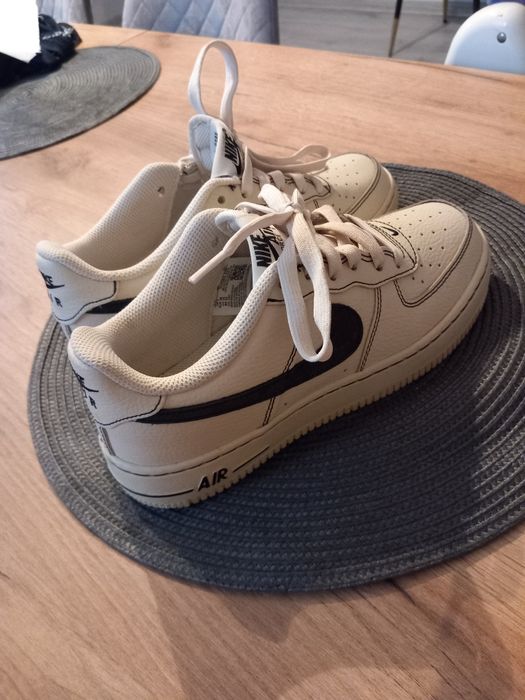 Nike air force beżowe