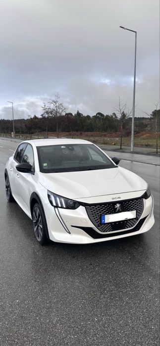 Peugeot e-208 gtline NACIONAL