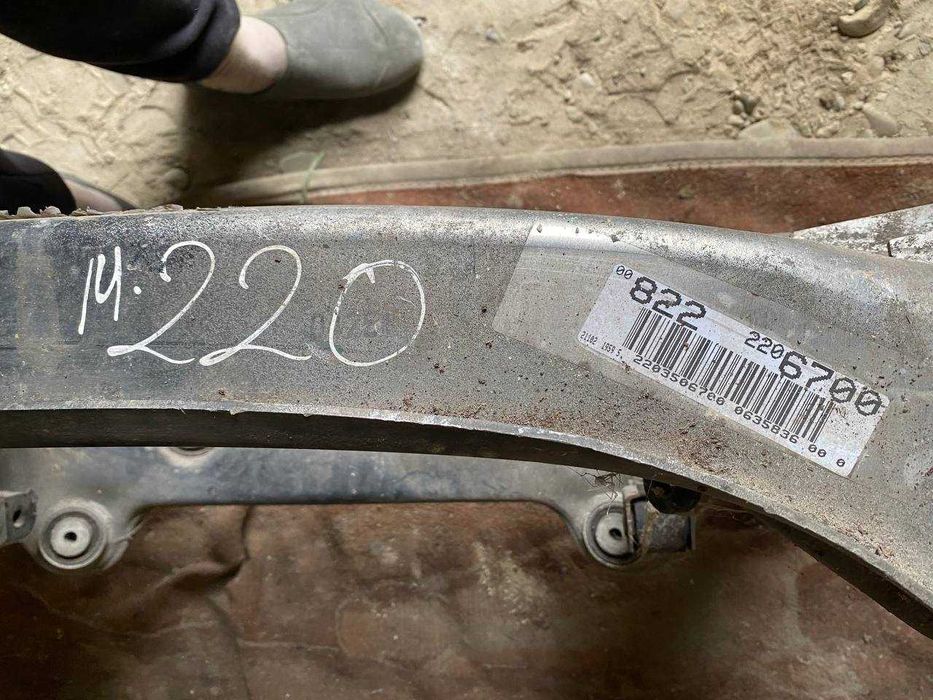 Підрамник задній балка Mercedes-Benz W220 3.2CDI Мерседес A2203506700