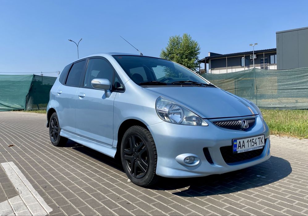 Продам автомобіль Honda Jazz