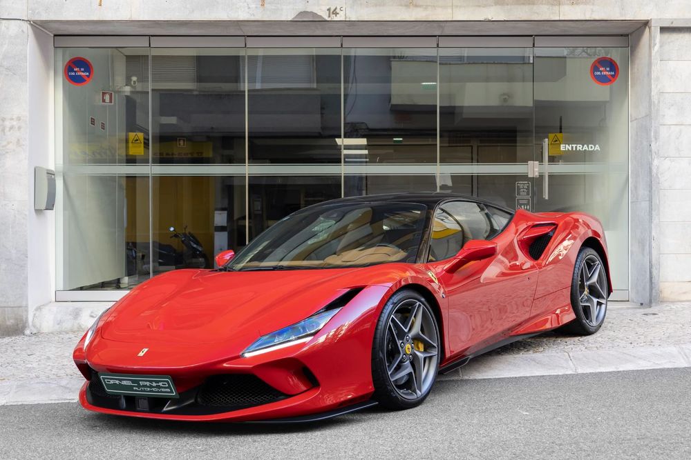 Ferrari F8 Tributo 3.9 Twin-Turbo V8