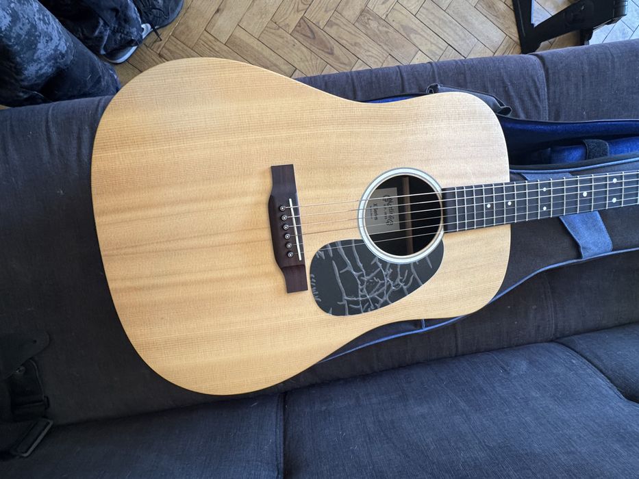 Guitarra martin D-X2E
