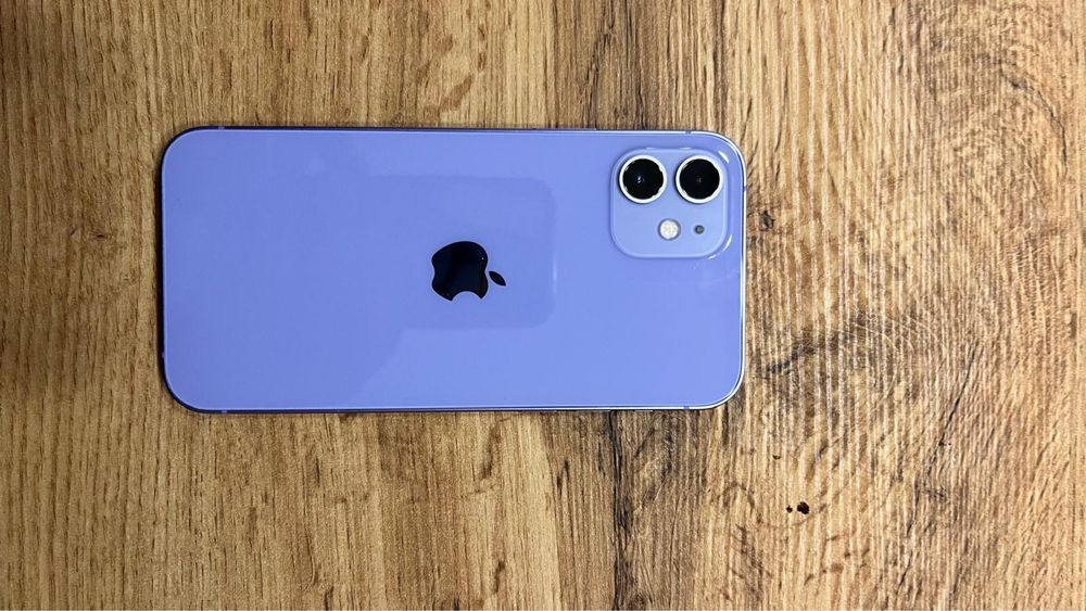 I phone 12  idealny