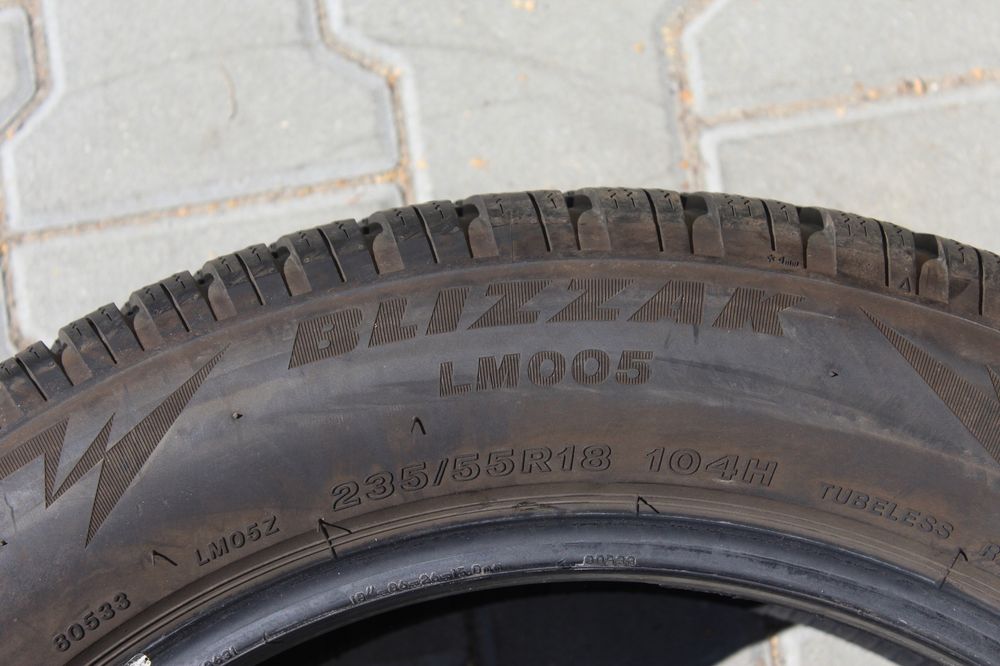 2x 235/55r18 bridgestone blizzak lm005 104h 21r 6,5mm