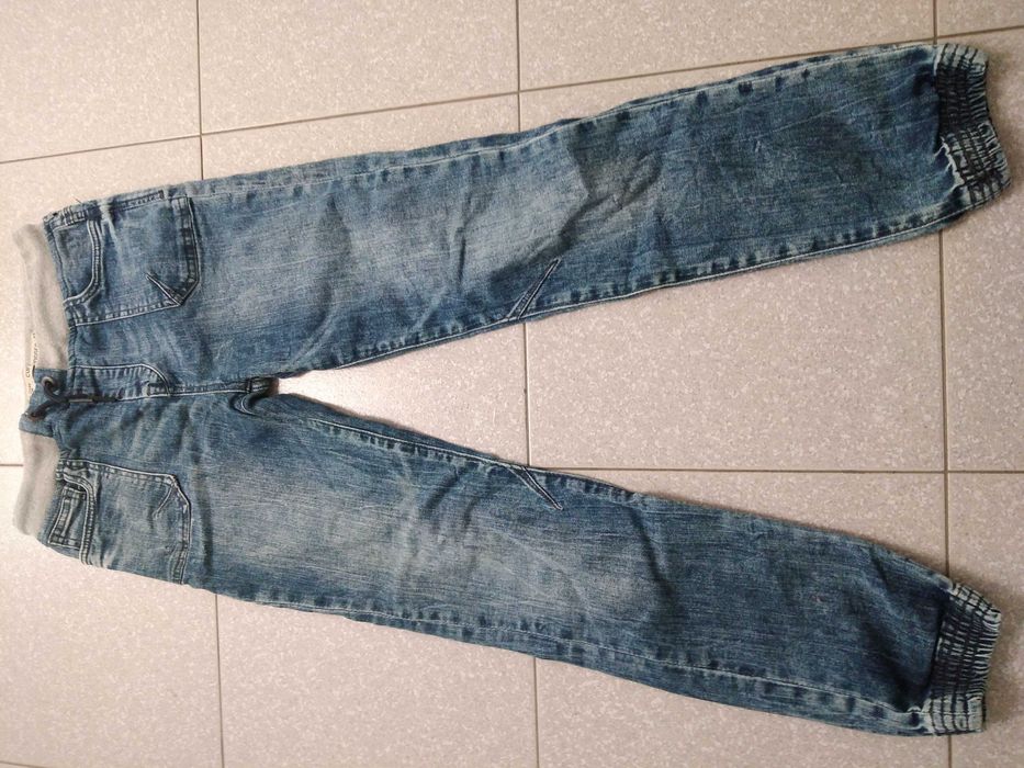 Calça de ganga em bom estado