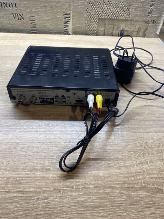 T2 тюнер Strong DVB-T2 SRT-8502