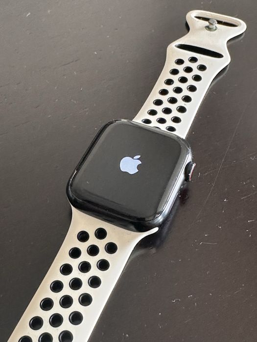 Apple Watch 8 GPS+LTE (Bateria Nova)