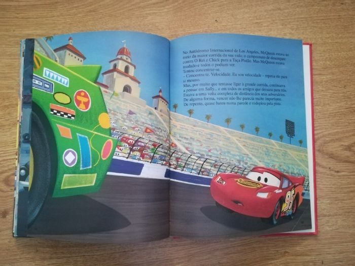 Livro "Carros" da Pixar 112 pág.