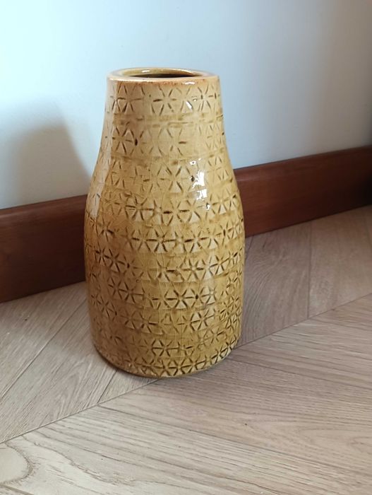 Wazon ceramiczny miodowy ze wzorem
