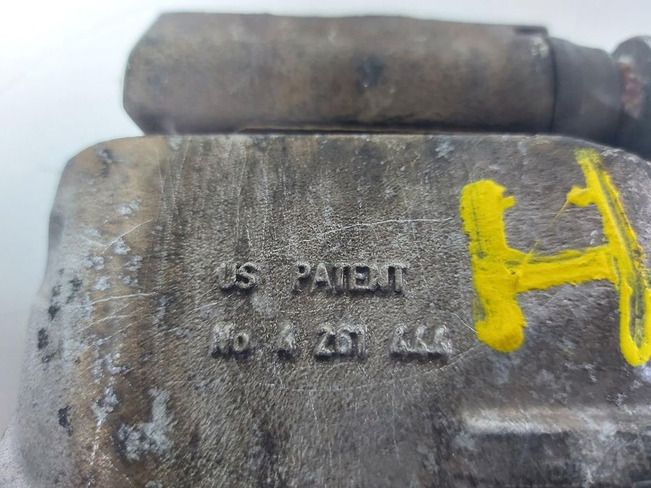 PINÇA TRAVÃO TRASEIRA DIREITA CHEVROLET CAMARO 1999