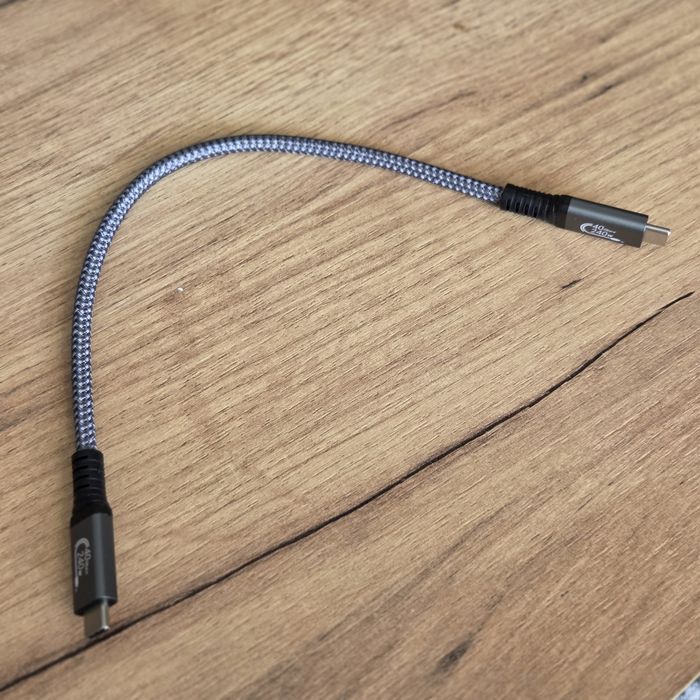 Kabel USB4 / Thunderbolt 40Gbps 240W USB-C – Ekstremalnie szybki!