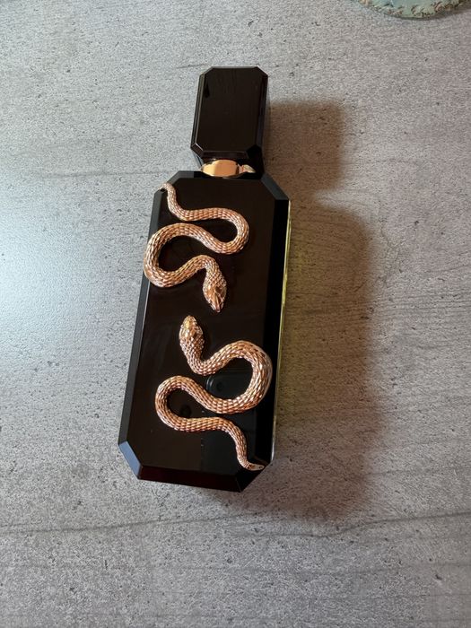 French avenue Veneno