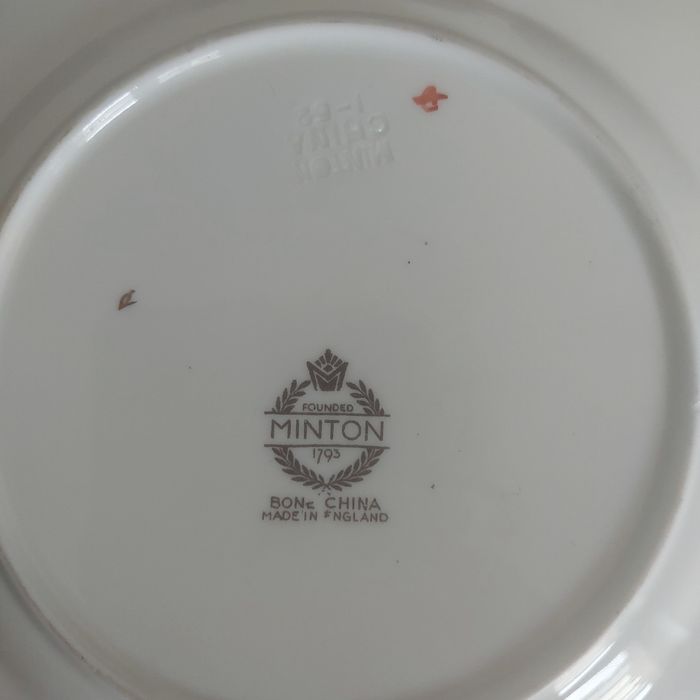 Stara patera Minton