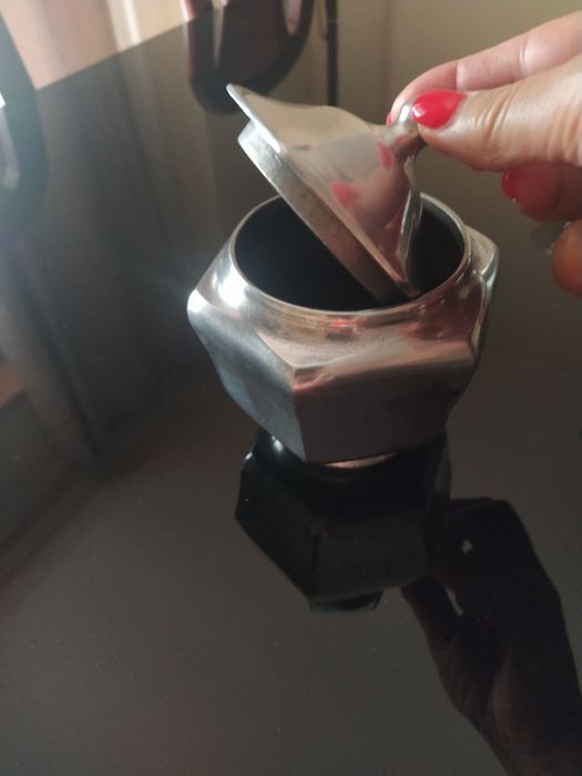 Peça decorativa em estanho