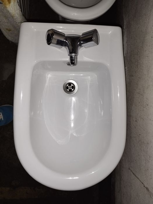 2 bides com torneira