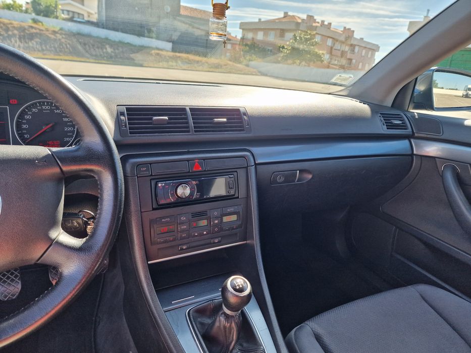 Audi A4 b6 impecável 1.9TdI 130cv