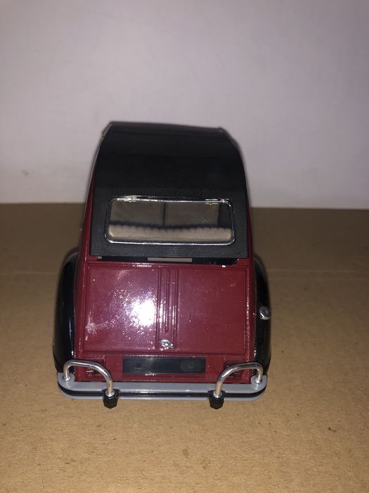 Citroen 2cv da solido 1:17