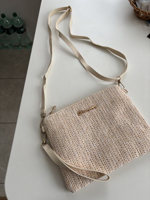 Продам літню жіночу сумочку .