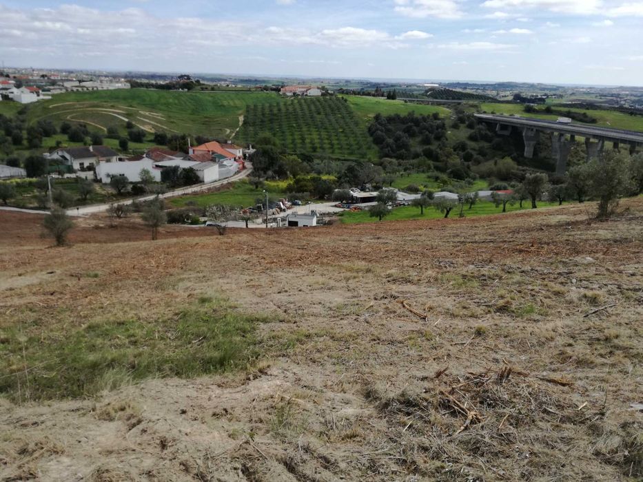 Terreno urbanizável em Moçarria com vista panorâmica de vários Km