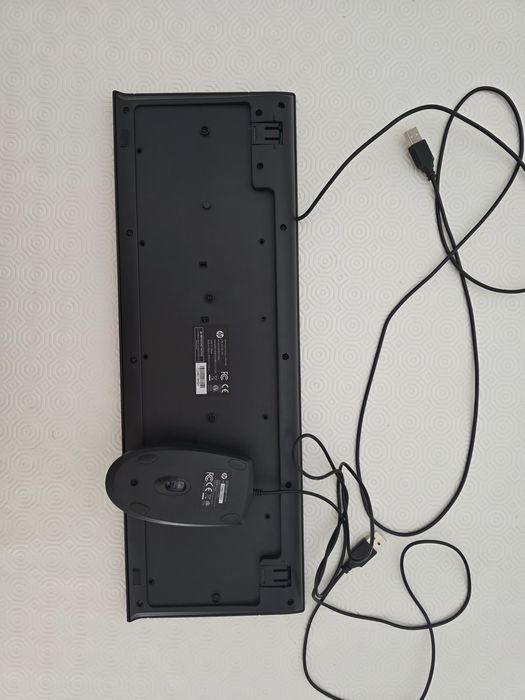 Conjunto teclado e rato HP