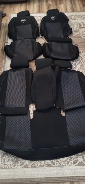 Чохли Опель зафіра, майже нові.