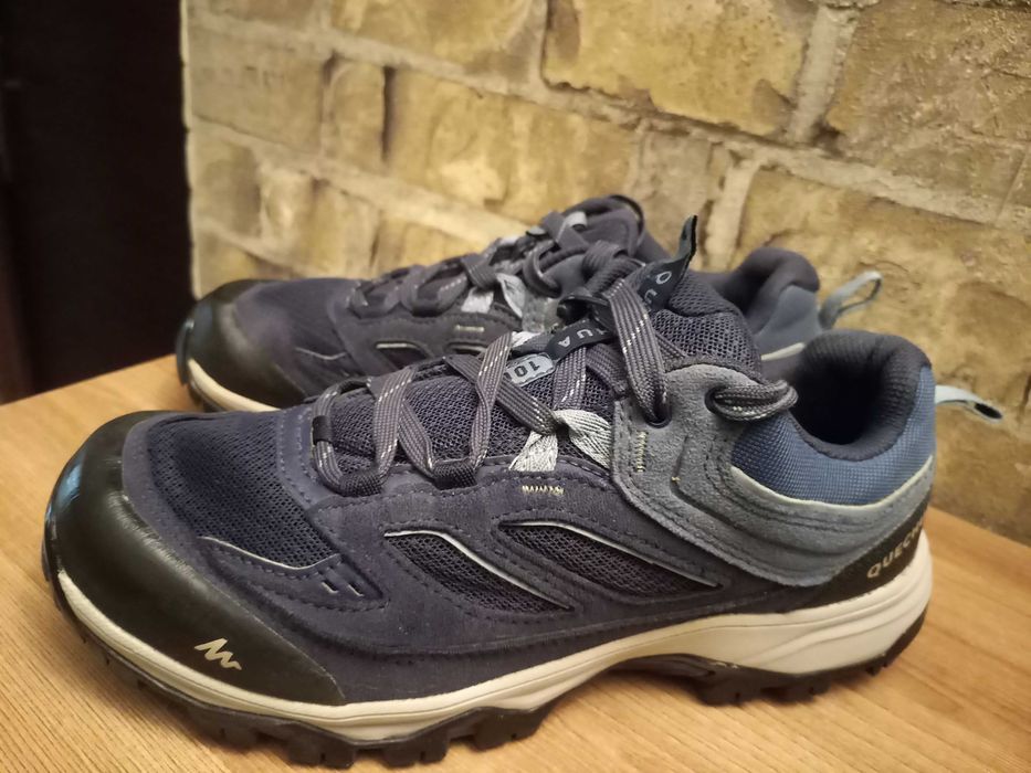 Трекинговые кроссовки Quechua MH100 размер 39.