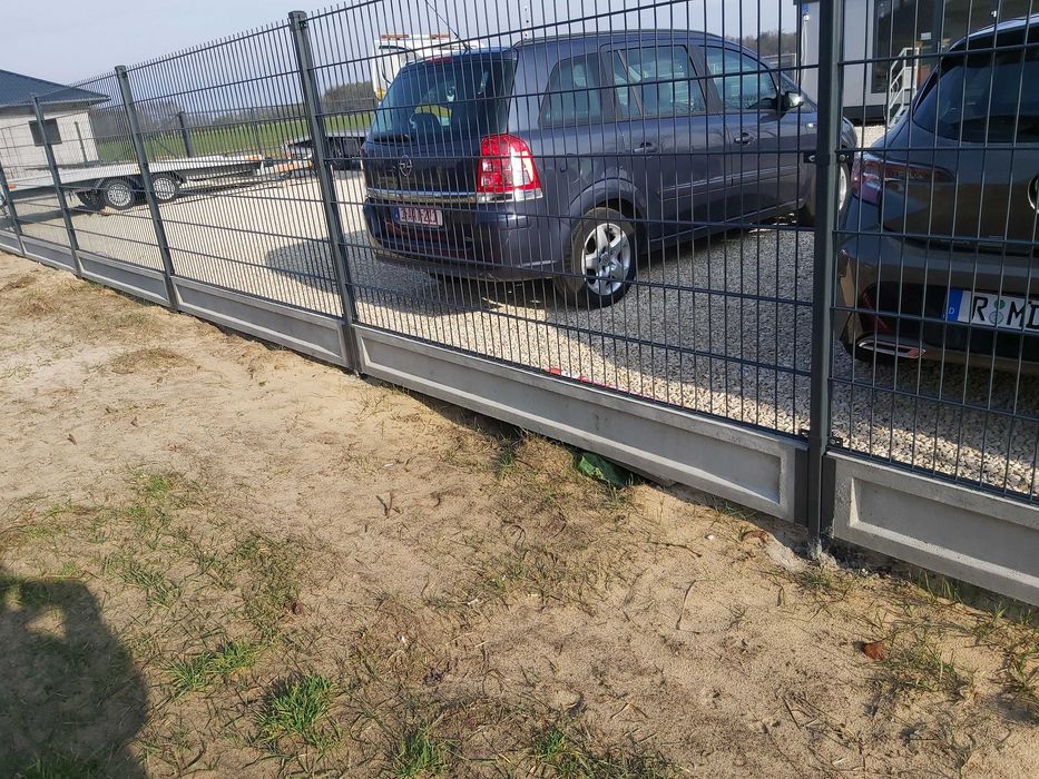 Panele ogrodzeniowe , podmurówka , słupki , bramy   furtki , PRODUCENT