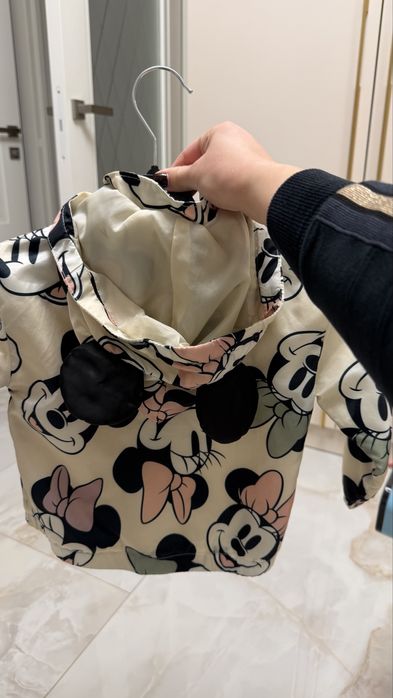 НМ вітрівка флісова ,92 р