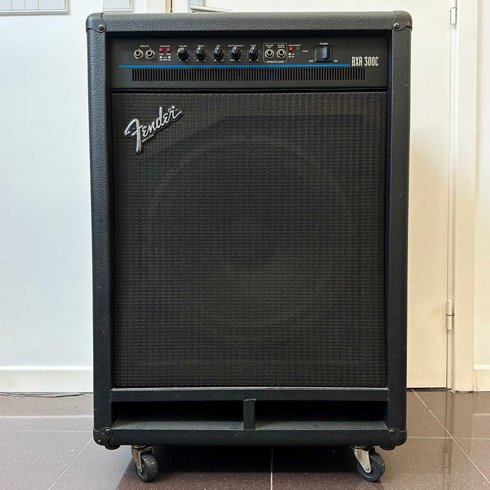 Amplificador / Combo de baixo Fender BXR 300 C Vintage