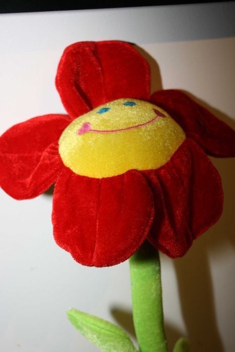 Flor Decorativa Toys R Us Ainda c/ Etiqueta