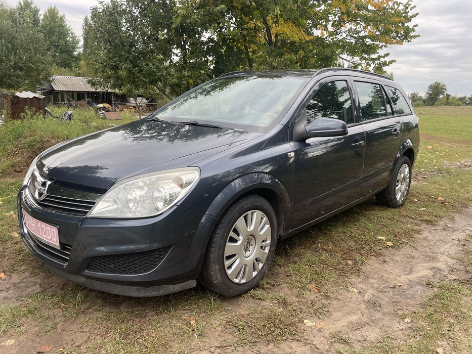 Опель Астра Н 1.4 бензин