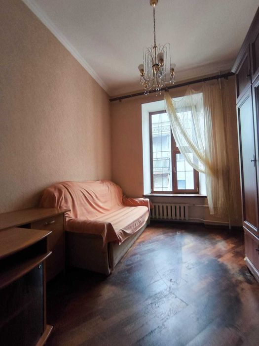 Продаж 2к квартири Бульвар Тараса Шевченка 48А Історичний Центр Царський будинок Без Комісії ТОП