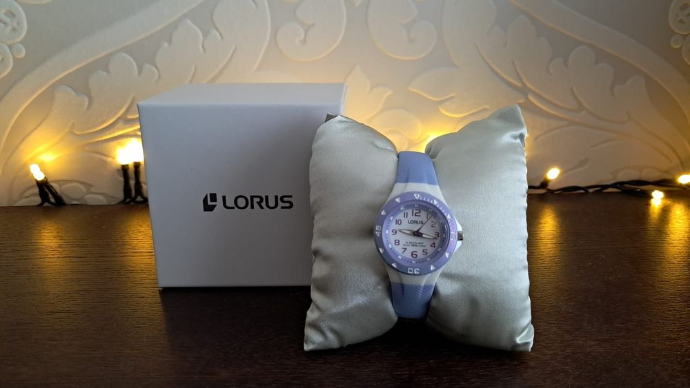Zegarek Lorus Young folia na wyświetlaczu