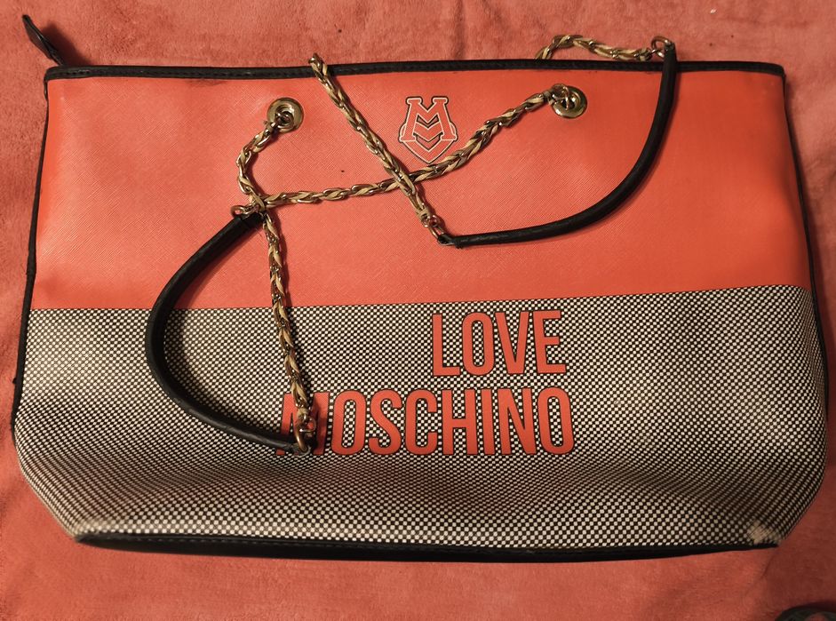 Shopperka Love Moschino