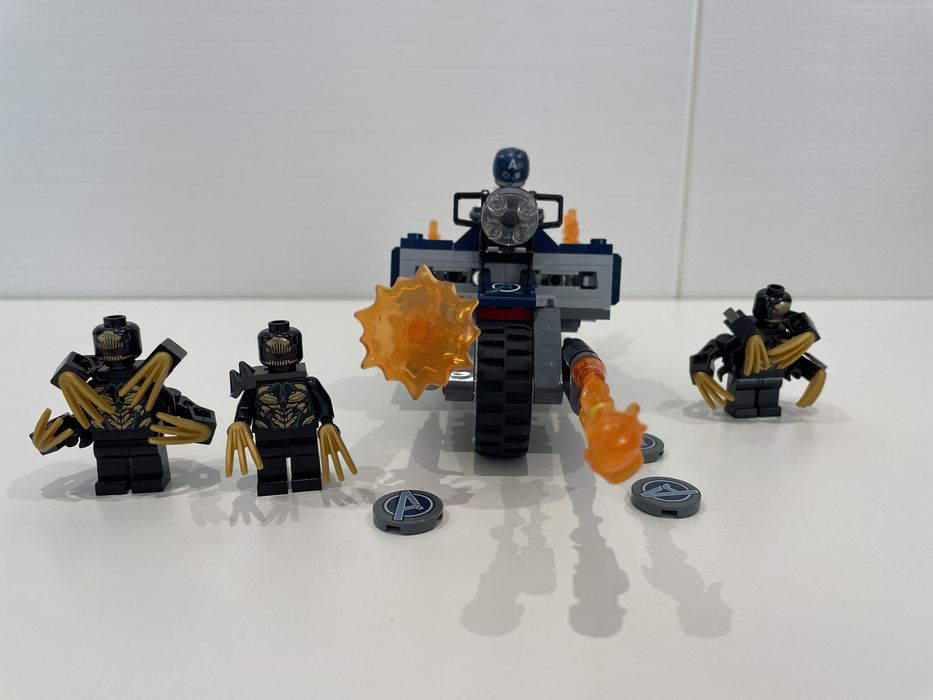 LEGO Captain America - OUTRIDERS ATTACK (from Avengers Endgame) 76123
