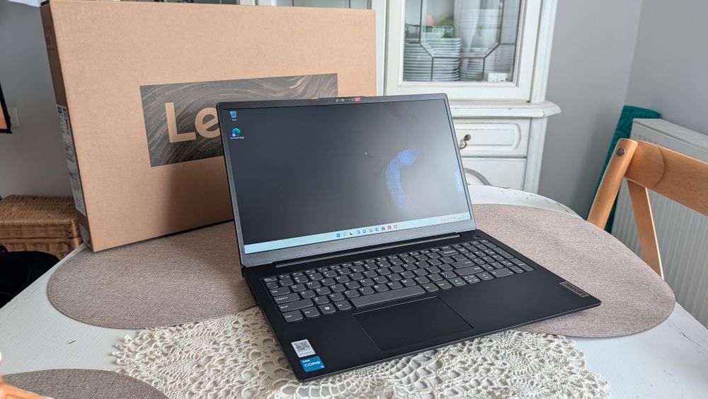 NOWY Lenovo v15 G2 ITL i3-1115G4