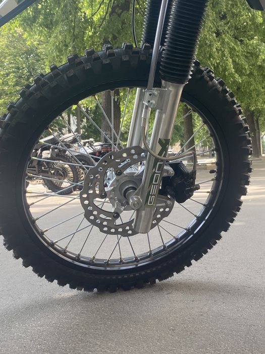 Мотоцикл GEON X-ROAD 250/ X-ROAD 250 light