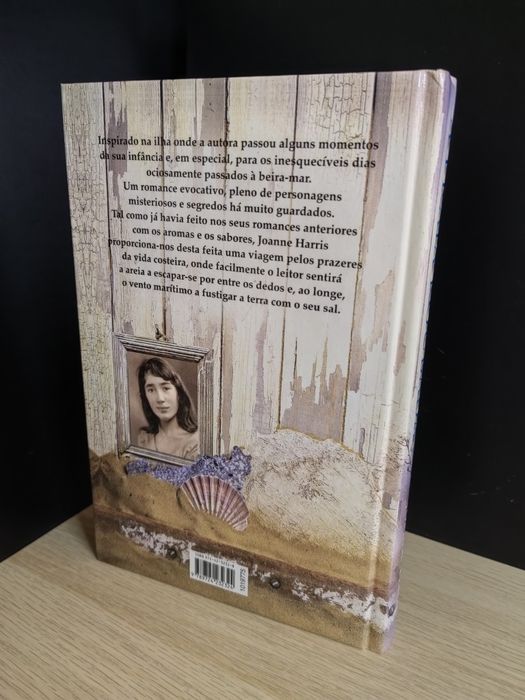 Livro "A Praia Roubada" de Joanne Harris