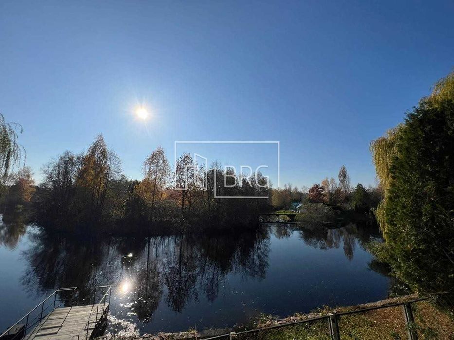 Продажа дома с бассейном и выходом на Козинку КГ Золотые ворота без%