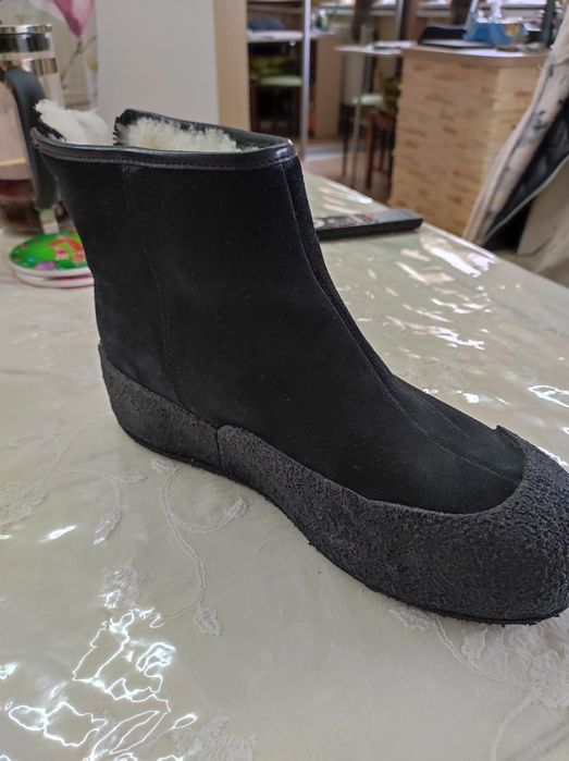 Уггі Bally р. 37,5-38