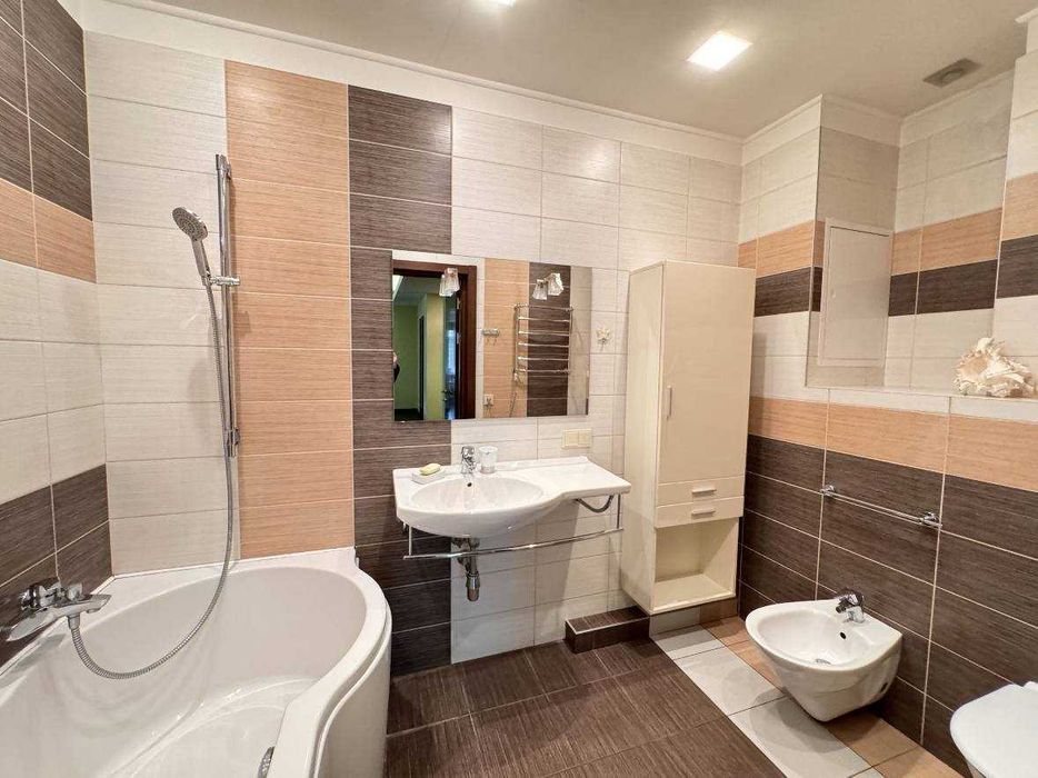 3-комнатная квартира по адресу ул. Бандеры Степана (площадь 120 м²) - Atlanta.ua - фото 8