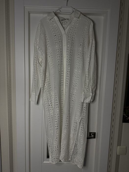 Zara біла сукня в прошву , розмір s