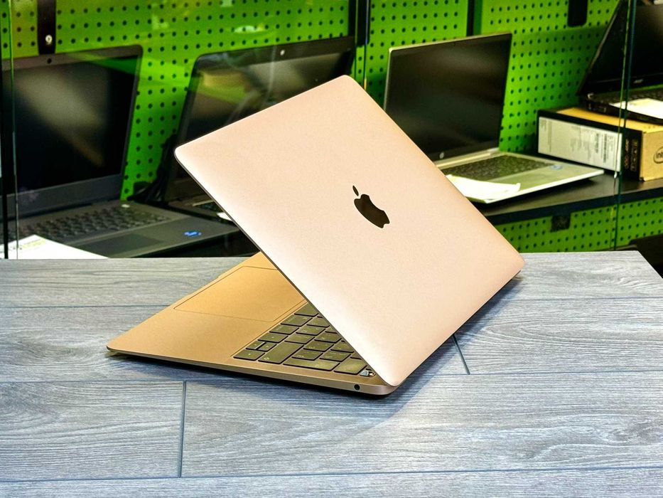 MacBook Air A1932 Gold / Retina / Відмінний стан / Від магазину